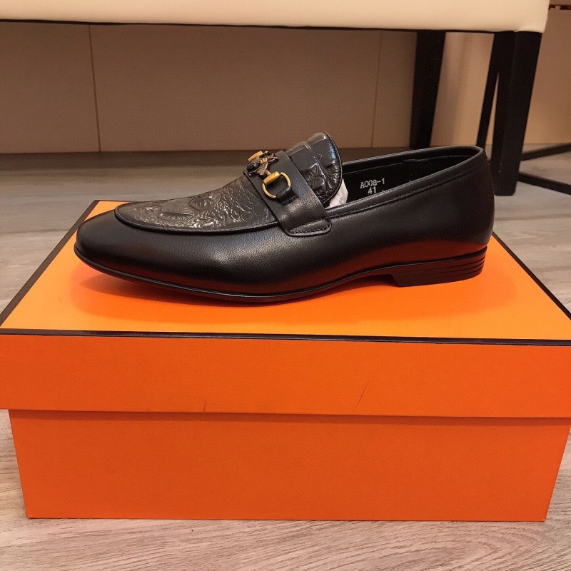 G*u*i leather shoes